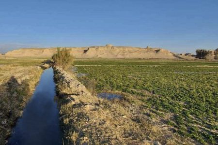 حفر چاه گمانه در منطقه بندان برای تامین آب اضطراری