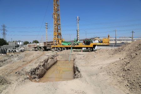 عملیات حفر و تجهیز ۴ حلقه چاه در شهرستان اسلامشهر وارد فاز اجرایی شد