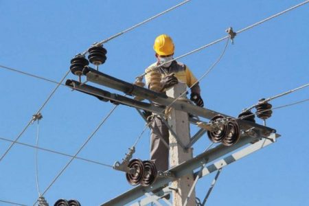 احداث ۵هزار۵۰۰ متر شبکه فشارمتوسط برق در شمال غرب اهواز