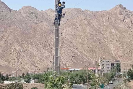 اجرای چهار پروژه توسعه و بهینه سازی شبکه توزیع برق در شهرستان مهدیشهر