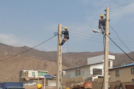 ضعف ولتاژ مشترکین برق شهر رازمیان بر طرف شد
