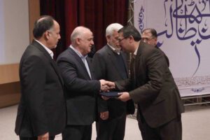 در جشنواره ارزیابی روابط عمومی های صنعت آب و برق کشور، سمنان رتبه برتر شد .