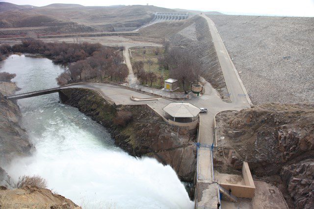 رهاسازی بیش از 6 میلیارد مترمکعب آب از سدهای آذربایجان غربی
