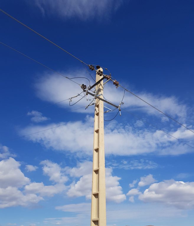 احداث و بهره ‌برداری از ۵۱ ایستگاه توزیع برق در شهرستان آرادان