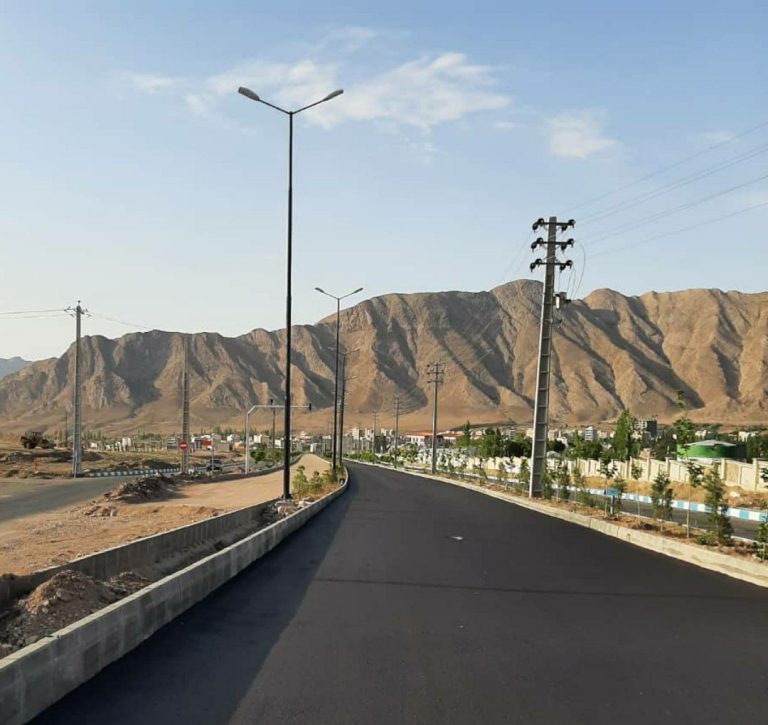 بهره برداری از دو پروژه عمرانی برق رسانی در شهرستان مهدیشهر