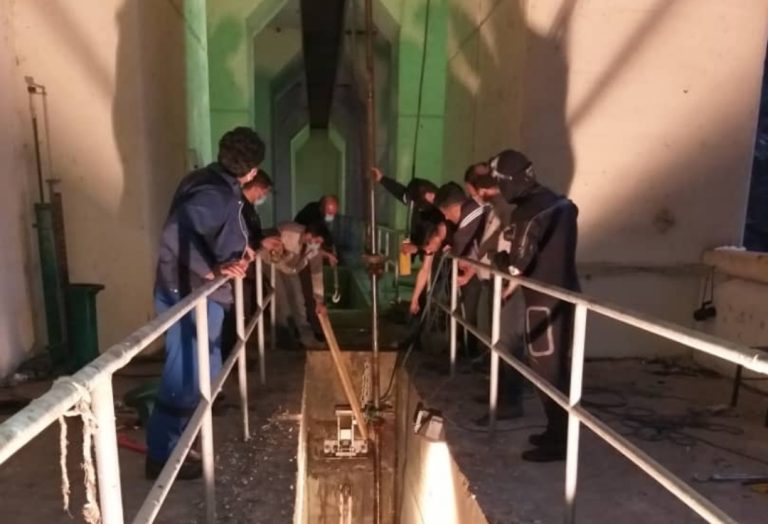 تعمیرات اساسی دریچه آبگیر سیستم کولینگ واحدهای 1 و 2 نیروگاه سد شهید عباسپور