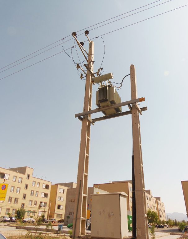 اجرای یک هزار پروژه عمرانی برق رسانی در شهرستان سمنان