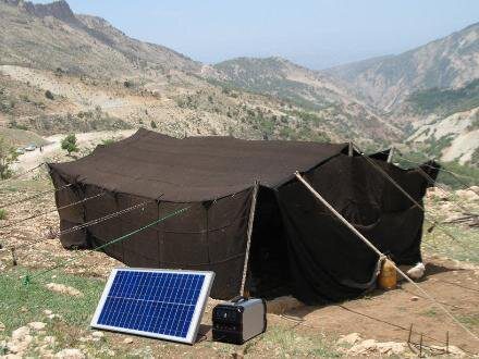 تحویل ۴۵ مولد برق خورشیدی به عشایر ساوه