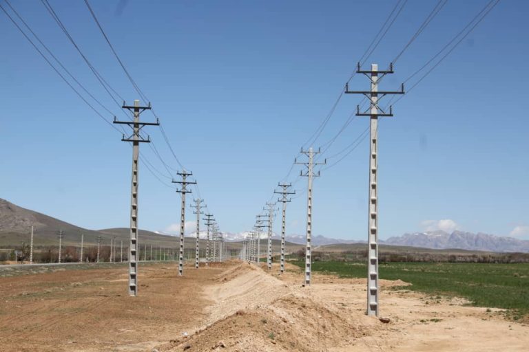 پیش بینی پیک بار ۴۴۰ مگاوات مصرف برق در استان چهارمحال وبختیاری