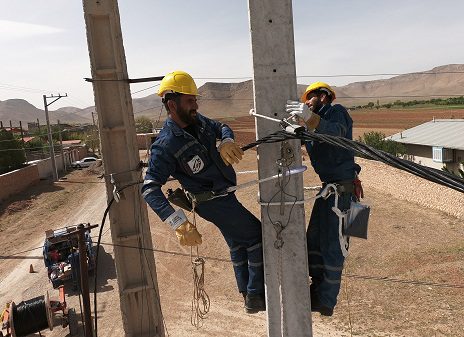 بهره‌برداری از 92 پروژه توزیع برق استان مرکزی در هفته دولت