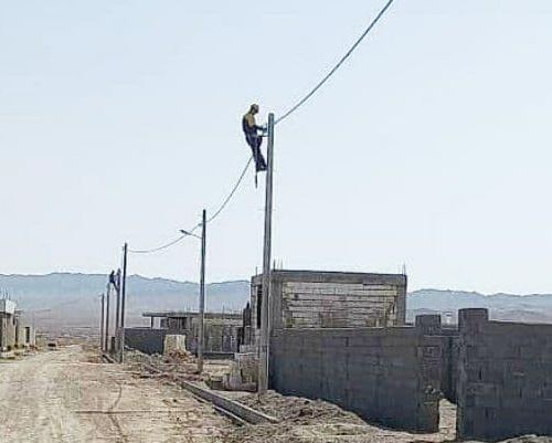 توسعه شبکه توزیع برق روستایی در طرود شاهرود