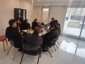 مدیر دفتر بازار برق شرکت توزیع نیروی برق تبریز از احداث و بهره‌برداری دو نیروگاه خورشیدی با مجموع ظرفیت ۴۰ کیلووات بر روی پشت‌بام برج‌های دوقلوی نوساز در محدوده امور برق باغمیشه تبریز خبر داد؛ پروژه‌ای که به عنوان الگویی موفق در مسیر توسعه ساختمان‌های سبز و اجرای الزامات جدید تأمین انرژی شناخته می‌شود.
