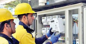بررسی و پایش مصرف برق ادارات و دستگاه‌های اجرایی در تبریز؛ برق ۷۲ دستگاه پرمصرف قطع شد