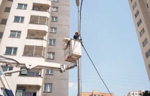 برق‌رسانی به موکب‌ها و اصلاح روشنایی اماکن پردیس برای میزبانی از زائران مراسم تشییع پیکر رهبر شهید انقلاب اسلامی