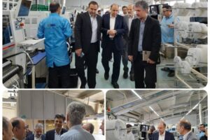 بازدید معاون وزیر نیرو از یک شرکت دانش‌بنیان فعال در حوزه تجهیزات اندازه‌گیری برق در استان البرز