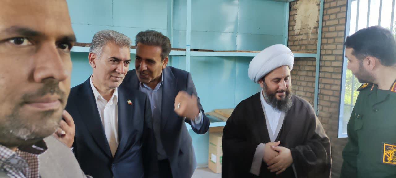 بررسی مسائل و مشکلات حوزه آب و فاضلاب شهرستان خوی با حضور مسئولان شهرستان