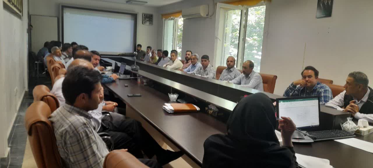 بررسی و شفاف‌سازی حقوق و دستمزد مأمورین قرائت و وصول مطالبات آبفا خوی