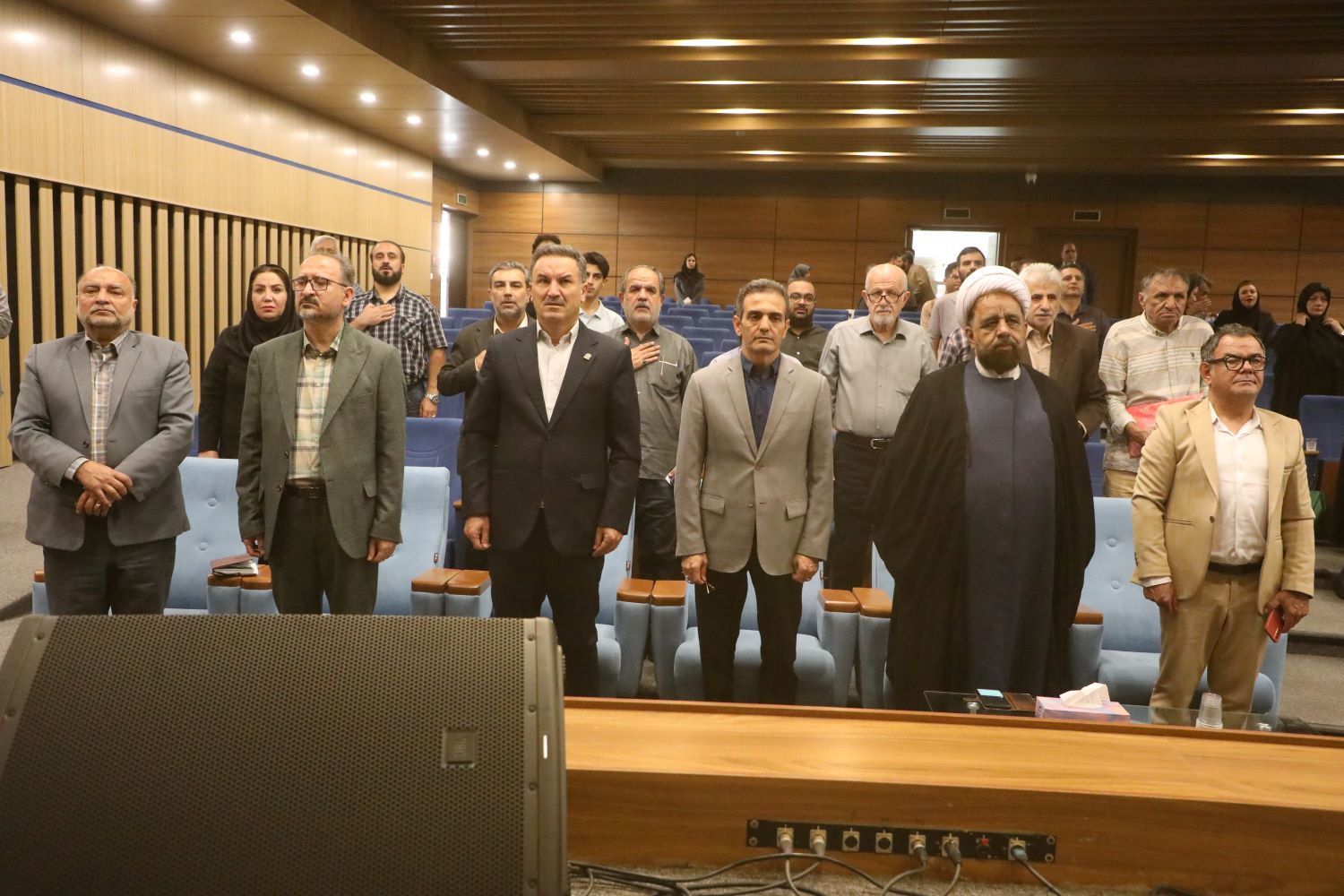 برگزاری نشست خبری مدیران عامل صنعت آب و برق استان قزوین در آستانه هفته دولت