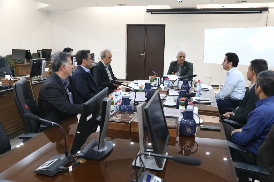 تأکید مدیرعامل شرکت توزیع برق جنوب کرمان بر آموزش و آمادگی نیروهای جدید پیش از اشتغال