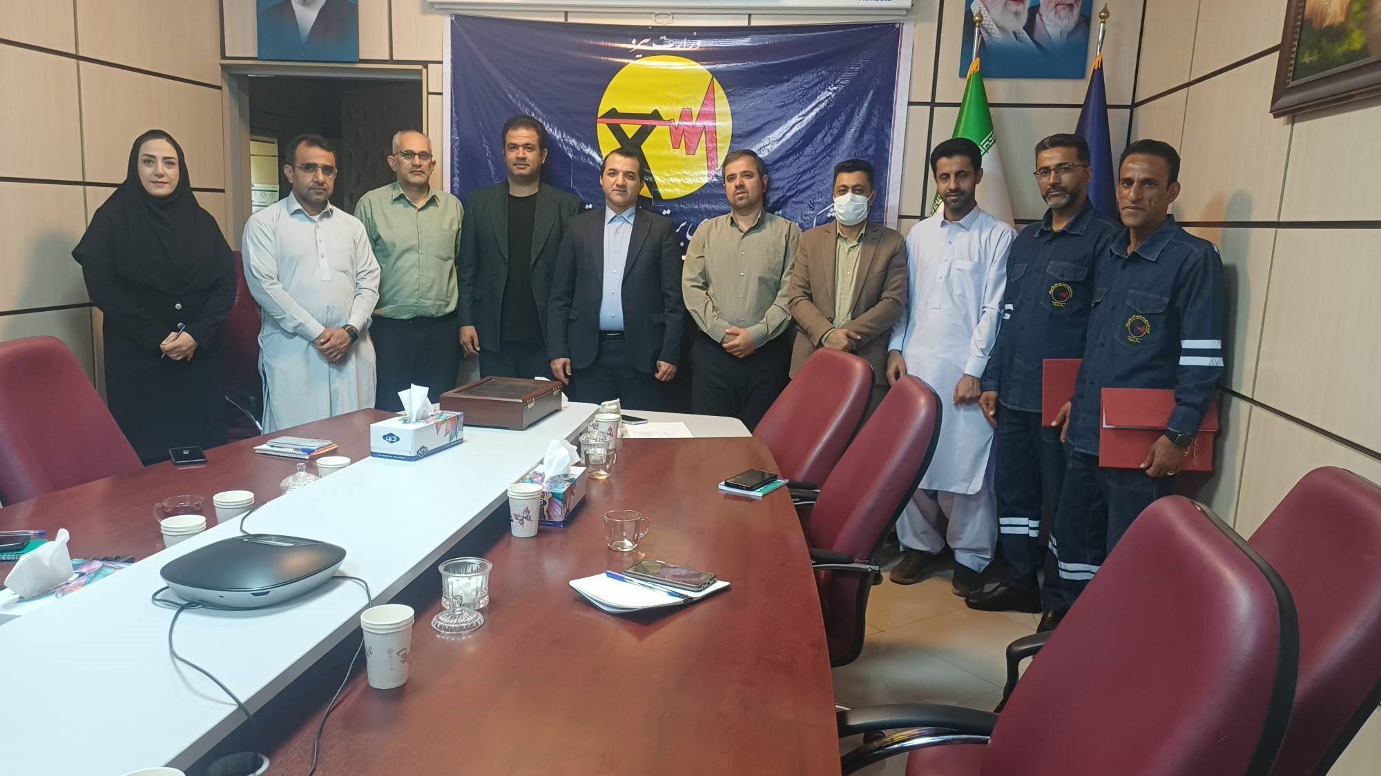 تقدیر از نفرات برتر عملکرد هفتگی پروژه ملی مهتاب در شرکت توزیع نیروی برق سیستان و بلوچستان