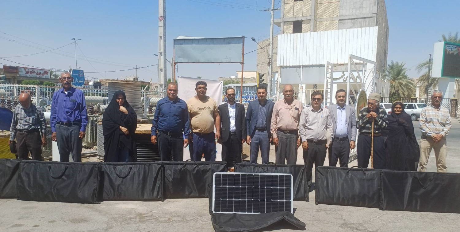 واگذاری ۷۰ دستگاه سامانه خورشیدی به عشایر شهرستان خنج در استان فارس