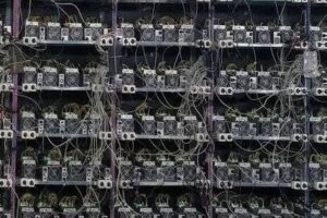 سوءاستفاده از برق اختصاص‌ یافته به فعالیت صنعتی برای استخراج غیرمجاز رمزارز