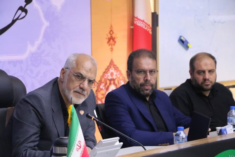 نشست با حضور استاندار و مدیران صنعت برق