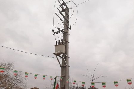 ۵۸ طرح عمرانی صنعت توزیع برق استان سمنان در دهه مبارک فجر