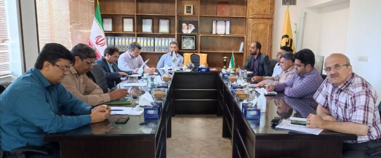 راهکارهای مقابله با انشعابات غیرمجاز برق و آب در چناران بررسی شد