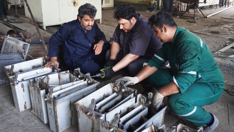 ساخت و بازسازی 4 ‌قطعه تخصصی در نیروگاه بندرعباس