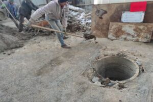 2 حلقه چاه غیر مجاز توسط امور منابع آب شمیرانات مسدود شد .