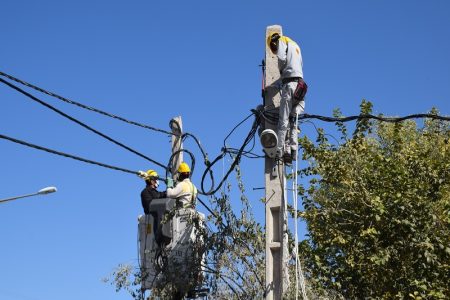 شبکه برق 6 روستای چالدران آذربایجان غربی اصلاح و بهینه‌سازی شد