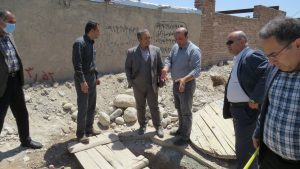 تداوم عملیات اجرای فاز اول خط انتقال شبکه جمع آوری فاضلاب روستای طالبخان مراغه