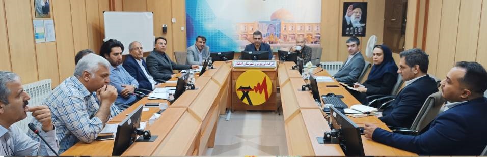 تعویض چراغهای پر مصرف به کم مصرف گامی موثر در مدیریت مصرف