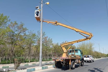 بازدید و اصلاح شبکه روشنایی محدوده ورزشگاه امام خمینی اراک