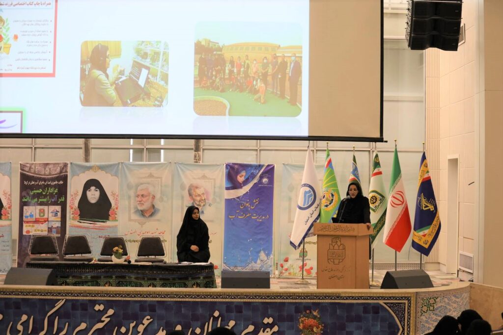 همایش-حماسی-بانوان-عاشورایی-برگزار-شد