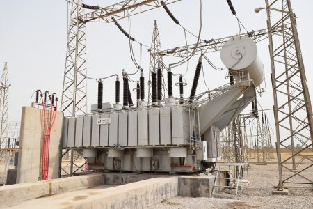 افزایش ظرفیت یک پست برق انتقال و فوق توزیع در هفت‌تپه خوزستان‎‎