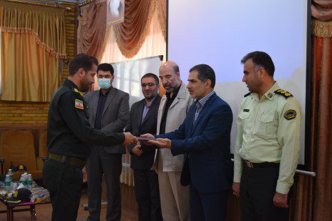از همیاران نیروی انتظامی و دستگاه قضائی تجلیل شد