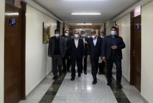 حضور مدیر عامل سازمان آب و برق خوزستان در بازدید شبانه استاندار از مرز چزابه