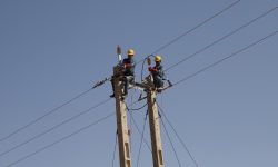 اجرای عملیات جهادی اصلاح ۲۳ کیلومتر از شبکه برق کبودراهنگ