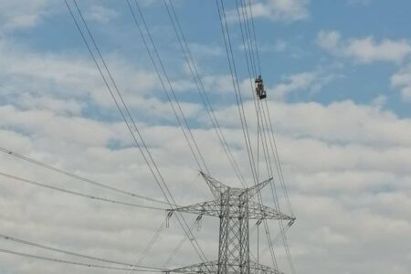 ظرفیت شبکه انتقال برق در اهواز افزایش یافت‎