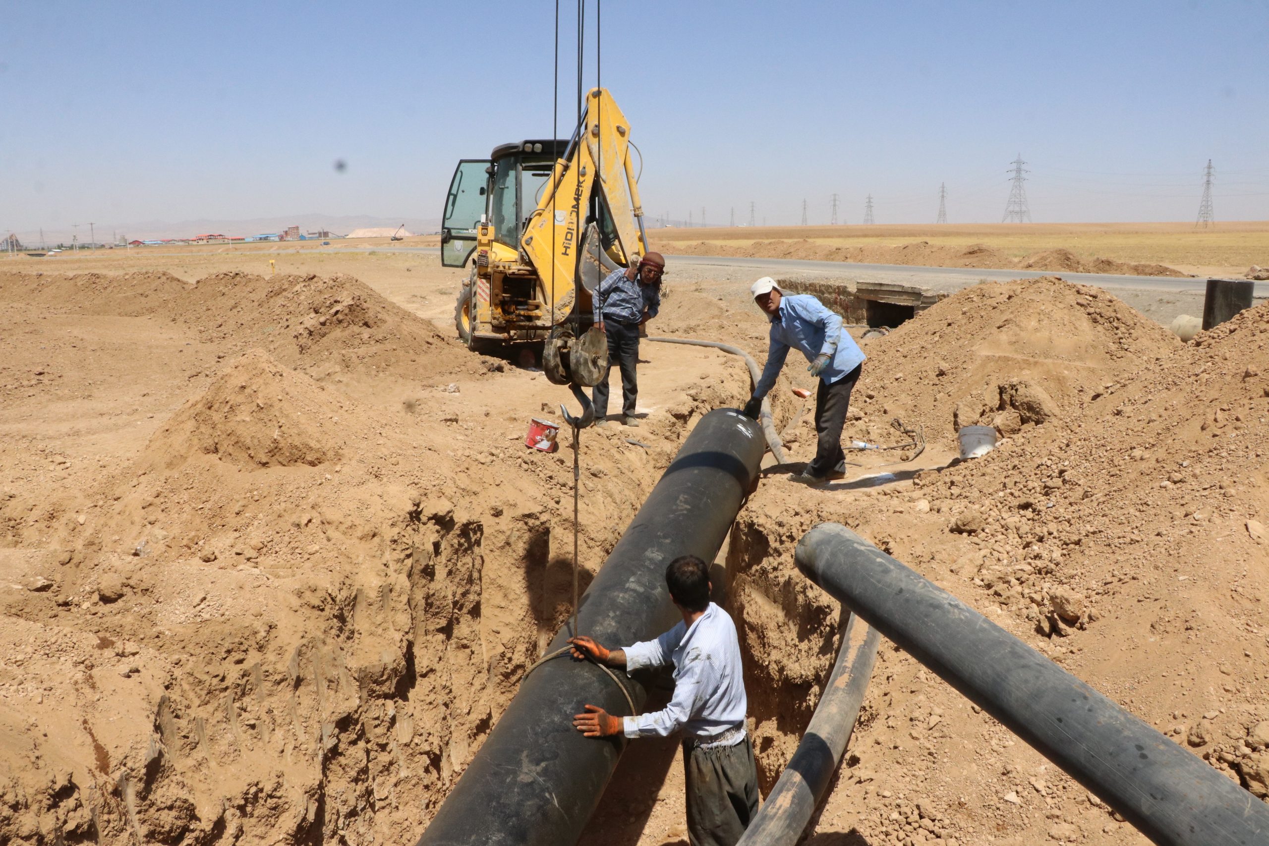 210-کیلومتر-خط-انتقال-آبرسانی-به-روستاها