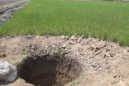 انسداد 45 حلقه چاه غیر مجاز در غرب استان / جلوگیری از برداشت غیرمجاز حدود 1.4 میلیون مترمکعب از سفره های زیرزمینی
