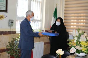 تجلیل آبفای البرز از دبیران مدرسه انجام شد