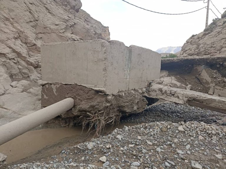 سیلاب شدید باعث قطع آب  7 روستای شهرستان  کلات در خراسان رضوی شد