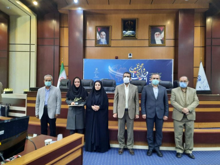 کسب رتبه برتر روابط عمومی توزیع برق استان مرکزی در ارزیابی استانداری