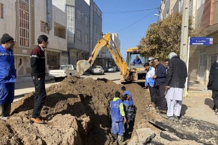 اجرای عملیات اصلاح شبکه‌های فرسوده آب در شهر زاهدان