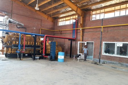اتصال نیروگاه ۲ مگاواتی شرکت تجدید توان آفتاب کمره به شبکه توزیع برق در شهرستان خمین