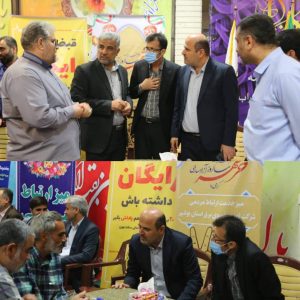 میز ارتباط مردمی شرکت توزیع نیروی برق استان در مصلی نماز جمعه بوشهر برپا شد