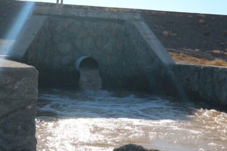 اقدامات موثر آب منطقه ای یزد در جلوگیری از خسارات سیلاب ها